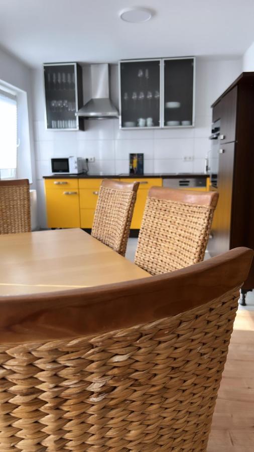 Suite 110Qm Nahe Rhein เครเฟลด์ ภายนอก รูปภาพ