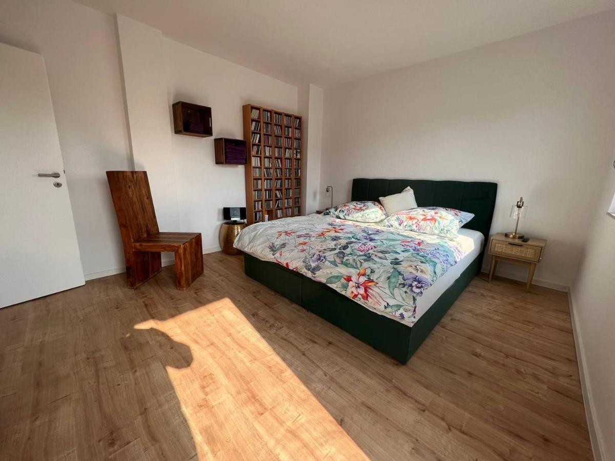 Suite 110Qm Nahe Rhein เครเฟลด์ ภายนอก รูปภาพ